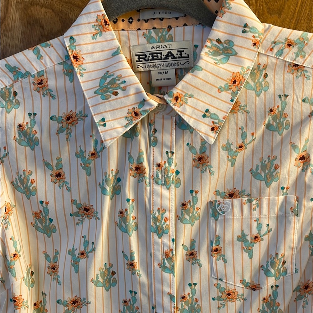 Ariat women’s cactus print shirt- Cream and Green